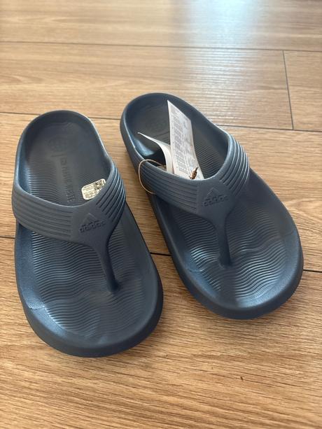 Šľapky, adidas,42