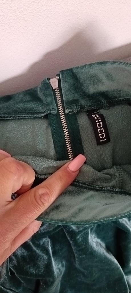 Zamatová, smaragdová sukňa, h&m,xs