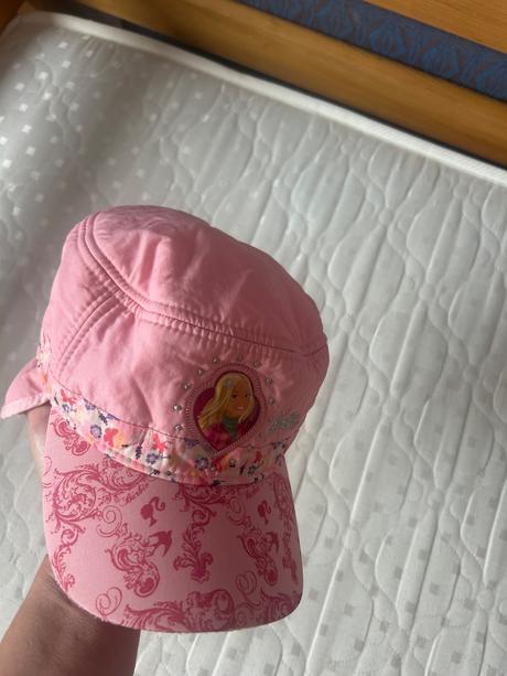 Ušianka, barbie,134