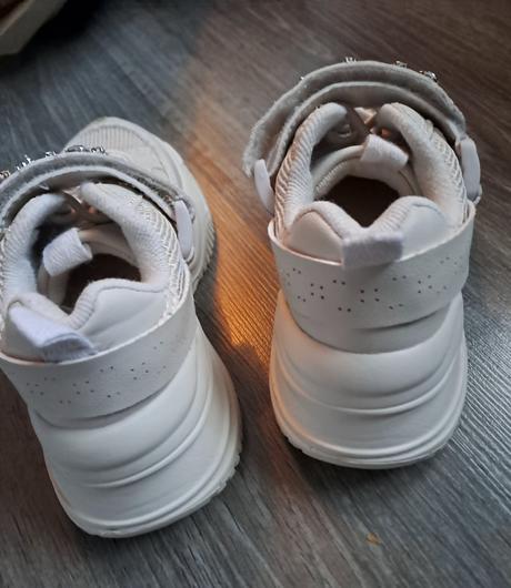 Diamantove tenisky, zara,27