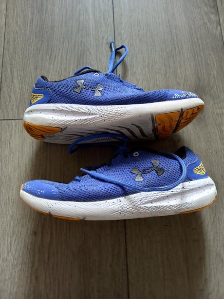Tenisky 37,5, under armour,37