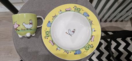 Komplet tanier+šáločka,