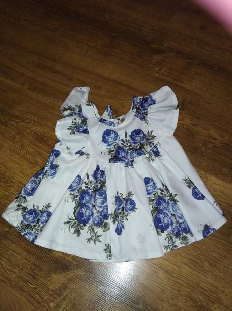 Krásny komplet tunika s krataskami, 86