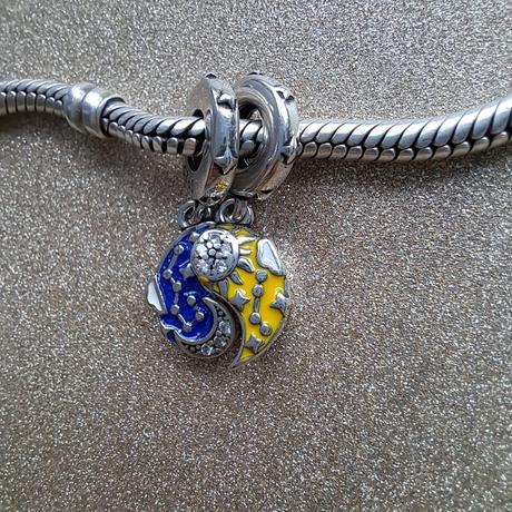 Prívesky deň a noc, 