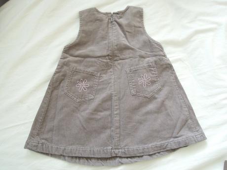 Menčestrové šaty, 80