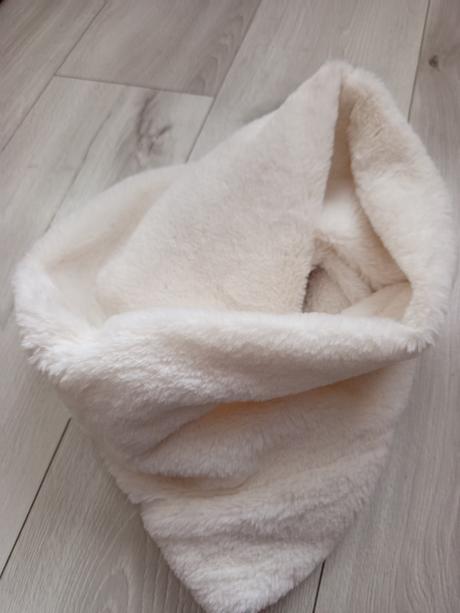 Hrejivý nákrčník, 