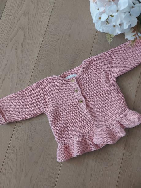 Hrubý pletený svetrík s volanom- top stav, f&f,68