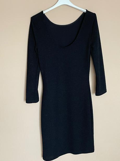 Šaty (cena s poštou), s