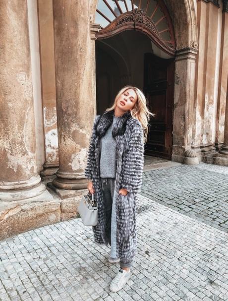 Luxusny kozusinovy kabatik, s