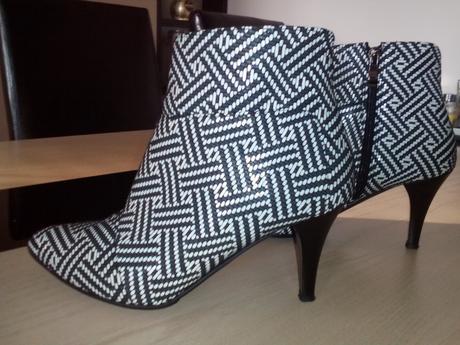 Kožené členkové čižmičky v.39,5 - nové, 39