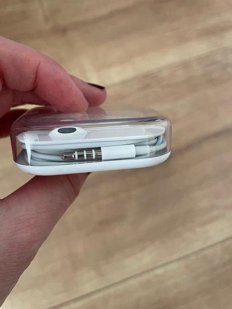 Nové slúchadlá apple s púzdrom, 