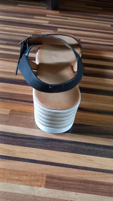 Sandálky na platforme, 40