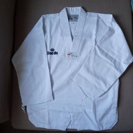 Dobok taekwondo, 140