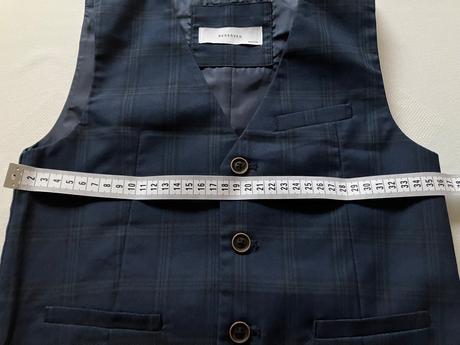 Vesta obleková, reserved,140