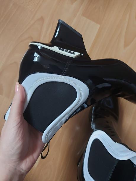 Kožené extravagantné čižmy prada, prada,36