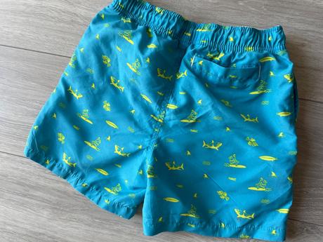 Plážové šortky, 140
