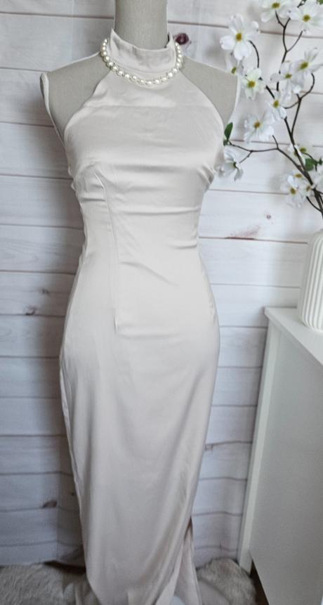 Krásne šaty boohoo, 36