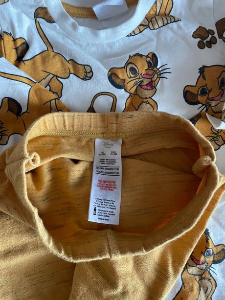 Tricko a leginky, disney,92