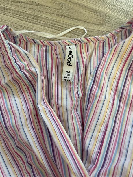 Cropnutá blúzka, 34