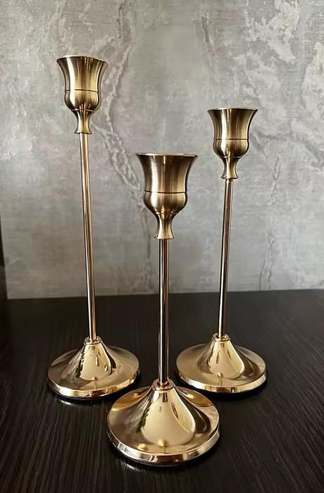 Bronzové svietniky, 