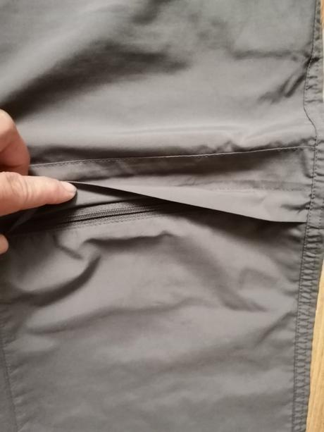 Športové nohavice, l