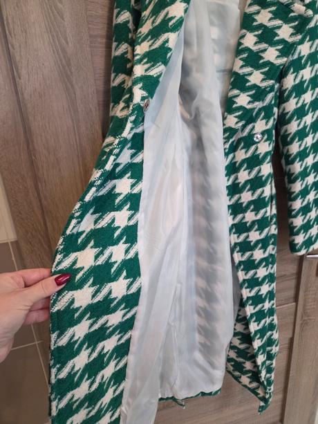 Teplý kabát, gate,l