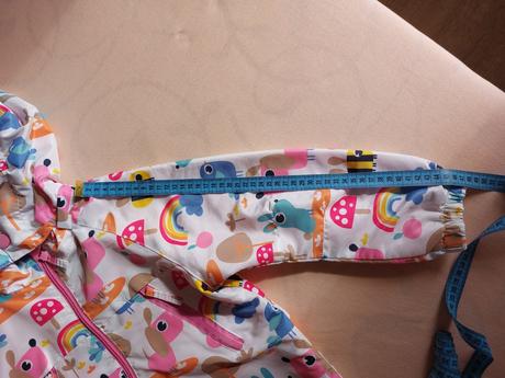 Krásna bundička na cca 5-6r., 122