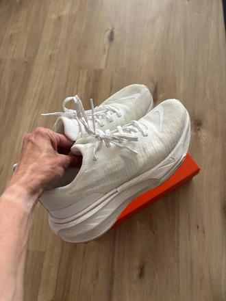 Nike invincible vel.39, nike,39