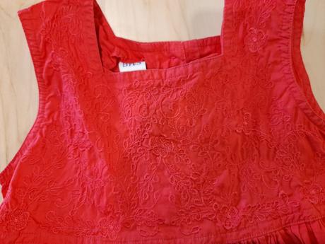 Krásne šaty aj na príležitosť, 104