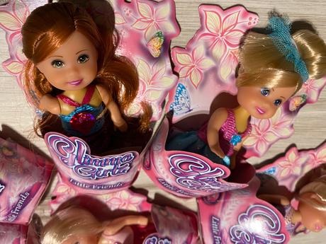 Krásna bábika glimma girlz little friends cena/kus,