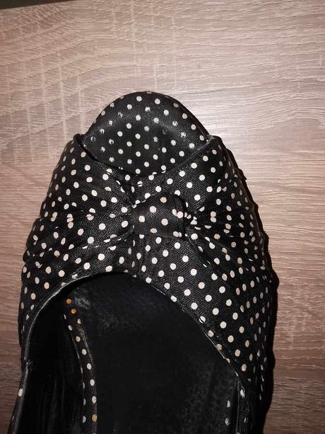 Bodkované lodičky, 39