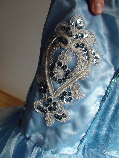 - princezná (frozen) luxusné šaty veľ.128,