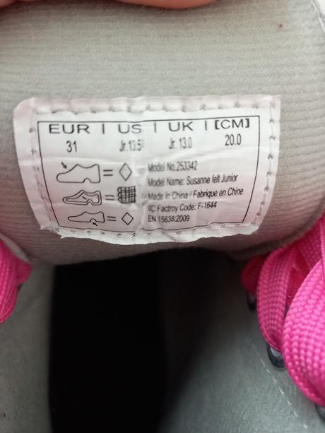 Ľadové korčule, 31