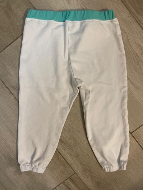 Detské tepláčiky, 92