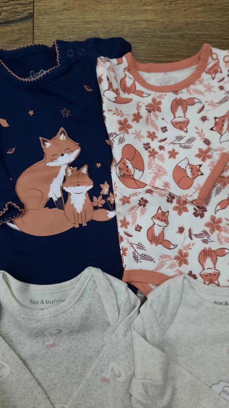 Body v. 62/68, sinsay,62