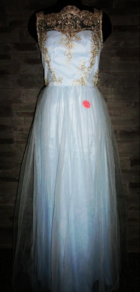 Romantické spoločenské šaty, s