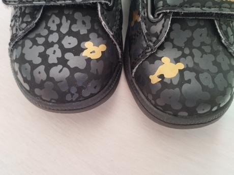 Dievčenské tenisky, 25