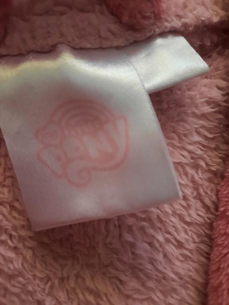 Dievčenský župan, 128