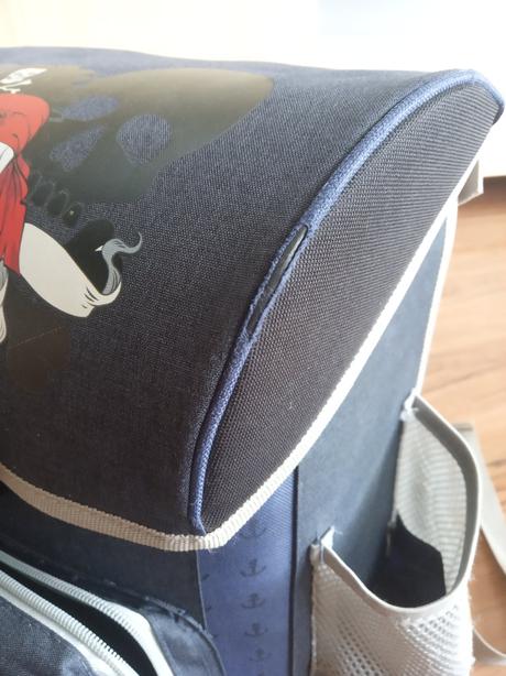 Školská taška+ peračník+ vrecko, 