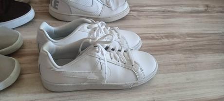 Tenisky s poštou, nike,38