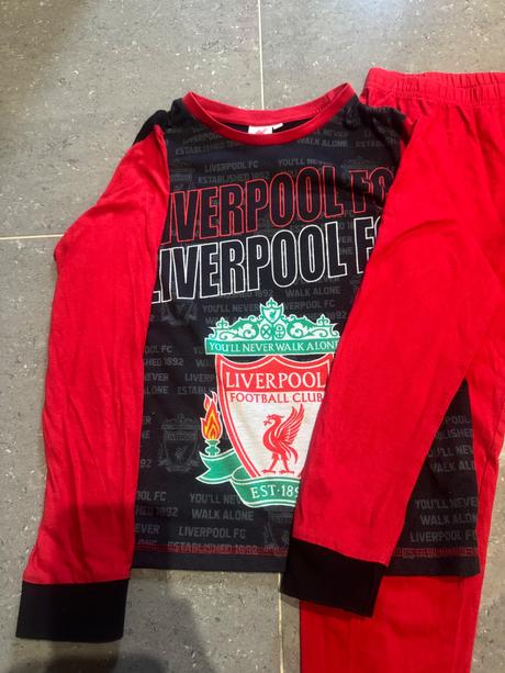 Pyžamko liverpool, 140