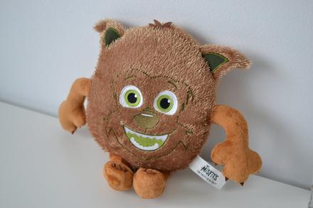 Hnedá plyšová hračka,