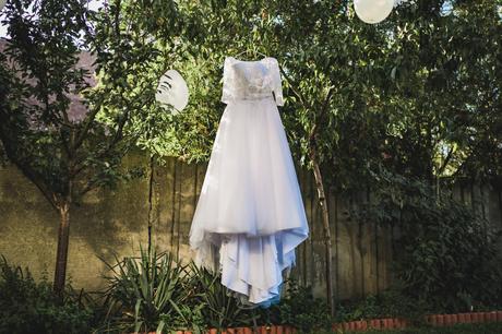 Tylové svadobné šaty, 36