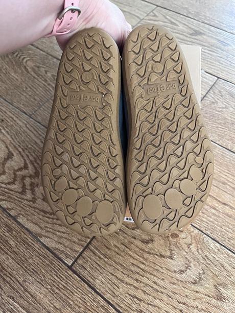 Ef barefoot brock 31, 31