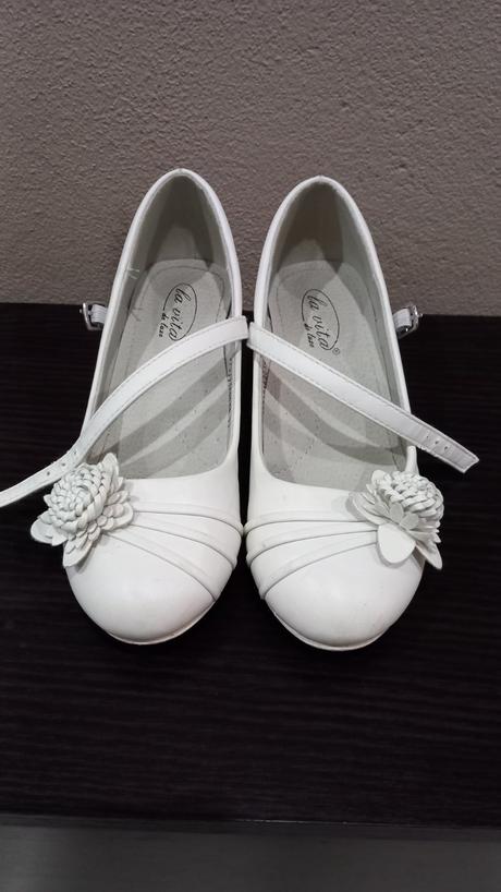 Topánočky na 1.sv. prijímanie, 31