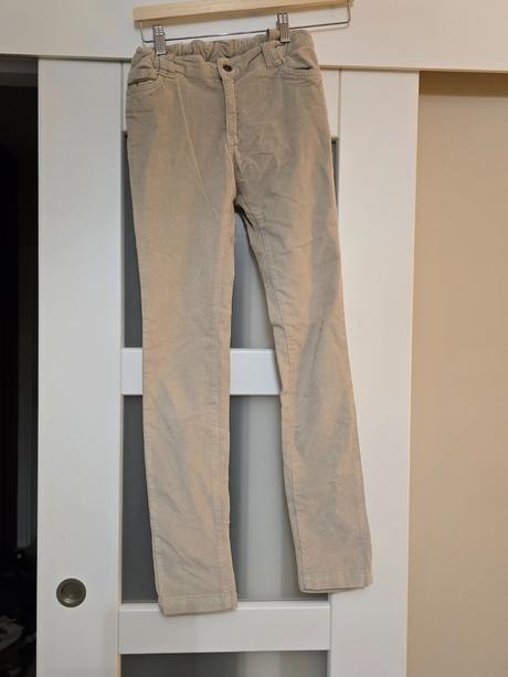 Mencestrove nohavice, 152