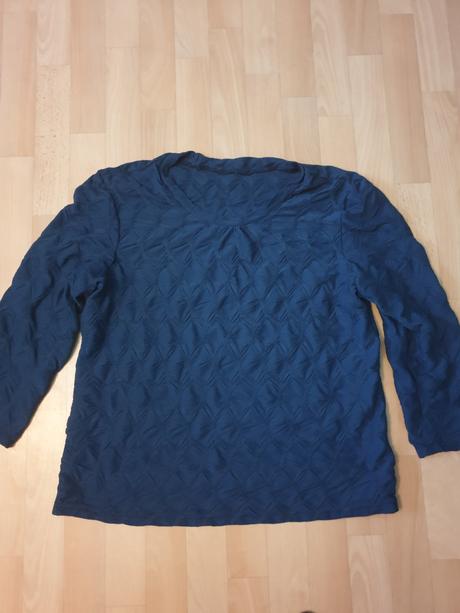 Damsky pulover, 44