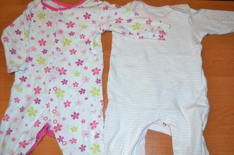 Zachovalé 3 ks-veľ. 6-9 mes, disney,74