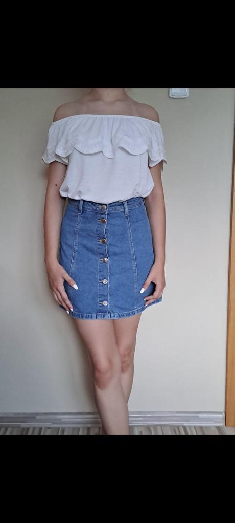 Top s odhalenými ramenami a volánom, h&m,s