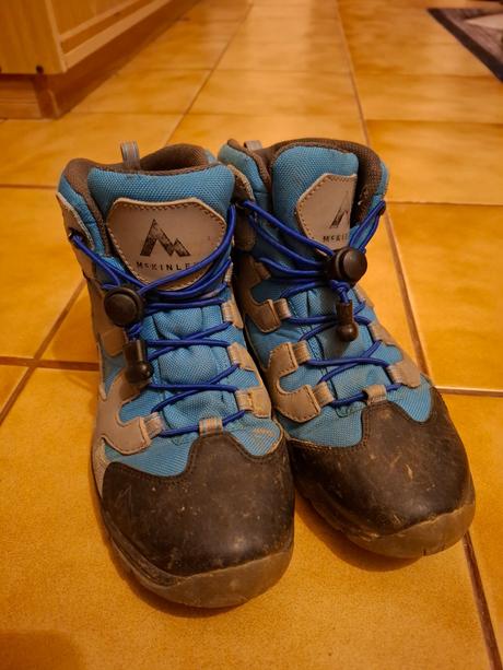 Turisticke topanky, mckinley,35